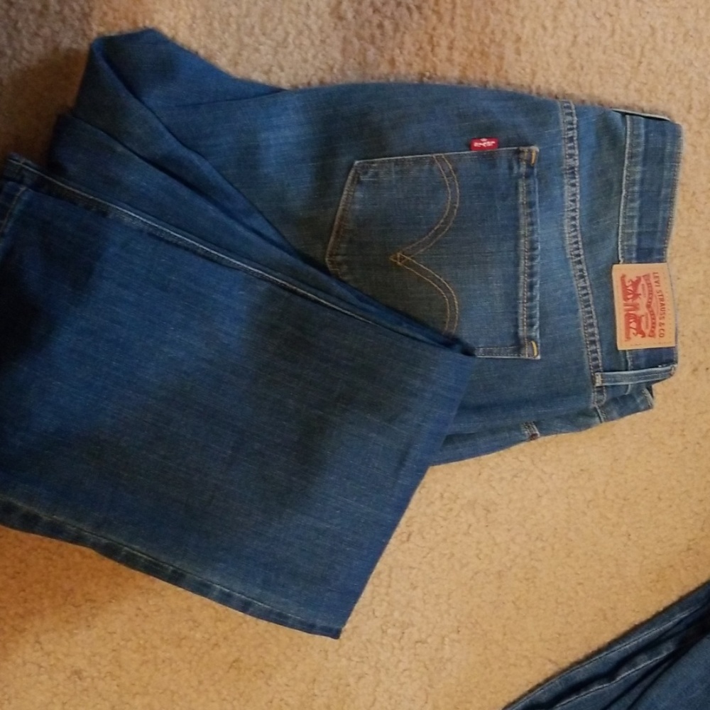 Levi's 525 perfect waist straight sz 16